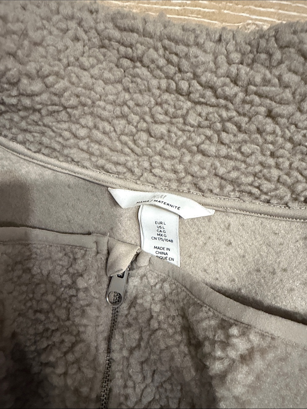 H&M Babywearing before and after Sherpa Teddy Jacket Large - Picture 2 of 5